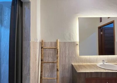 Safe Bali Taxi - Accomodation - Bathroom